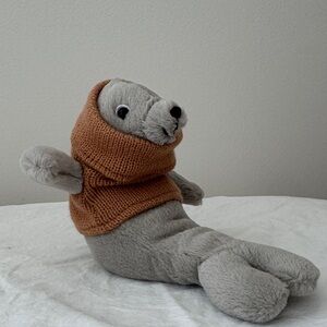 Retired Rare Jellycat Cozy Crew Seal Wearing Sweater  New with Tags